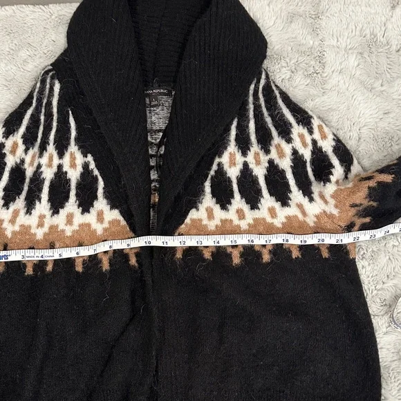 Banana Republic Fair Isles Black and Tan Patterned Alpaca Cardigan Sz L - Picture 7 of 10